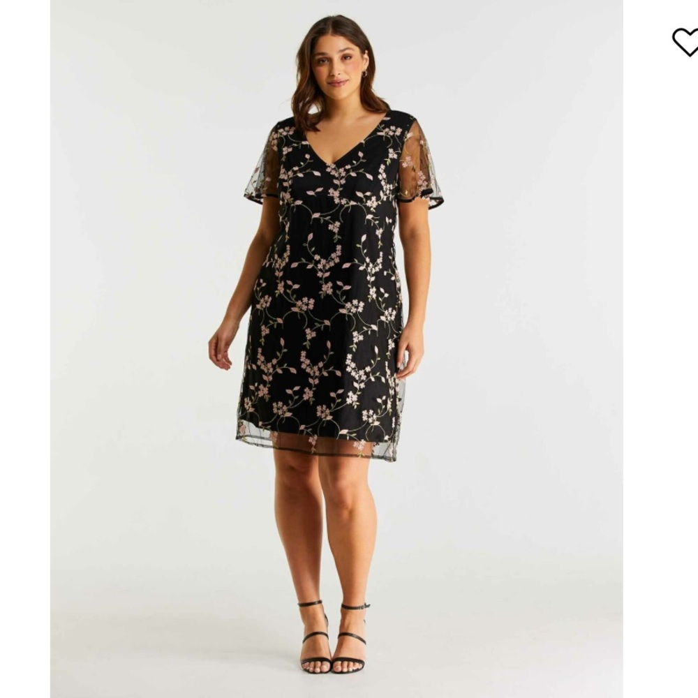 NWT Estelle Dolce Embroidered Dress size 1X